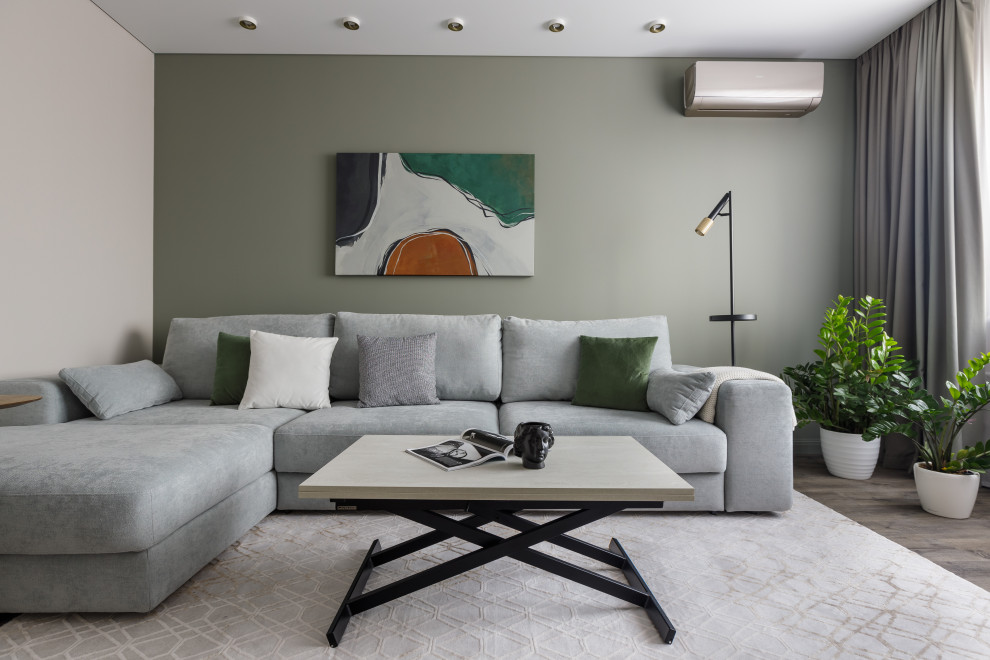 Интерьер квартиры в Приморском районе Санкт-Петербурга с видом на Лахта Центр