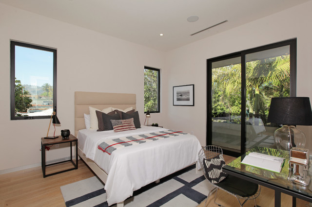 813 Laurel contemporary-bedroom