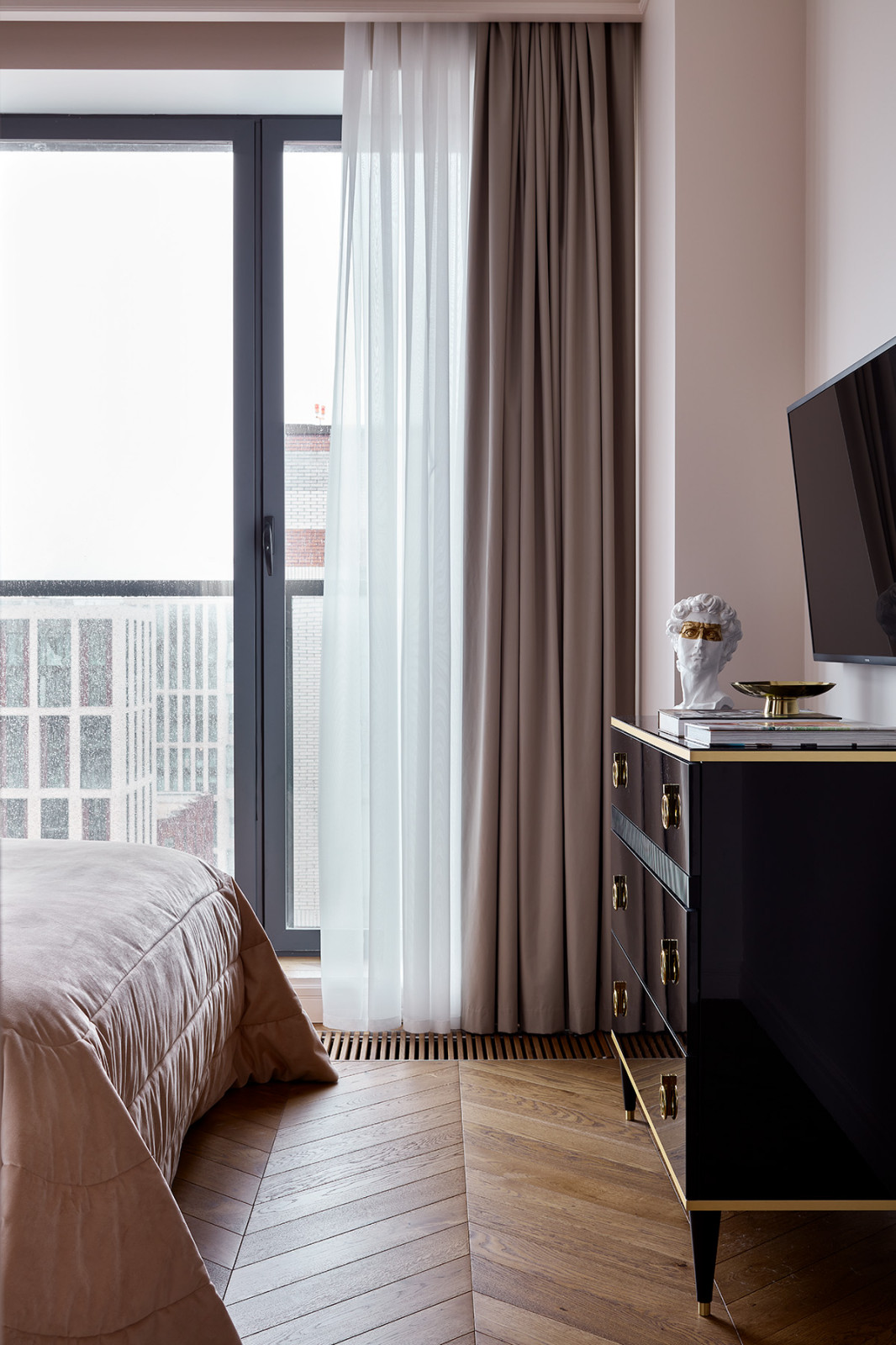 Современный ар деко для молодой семьи