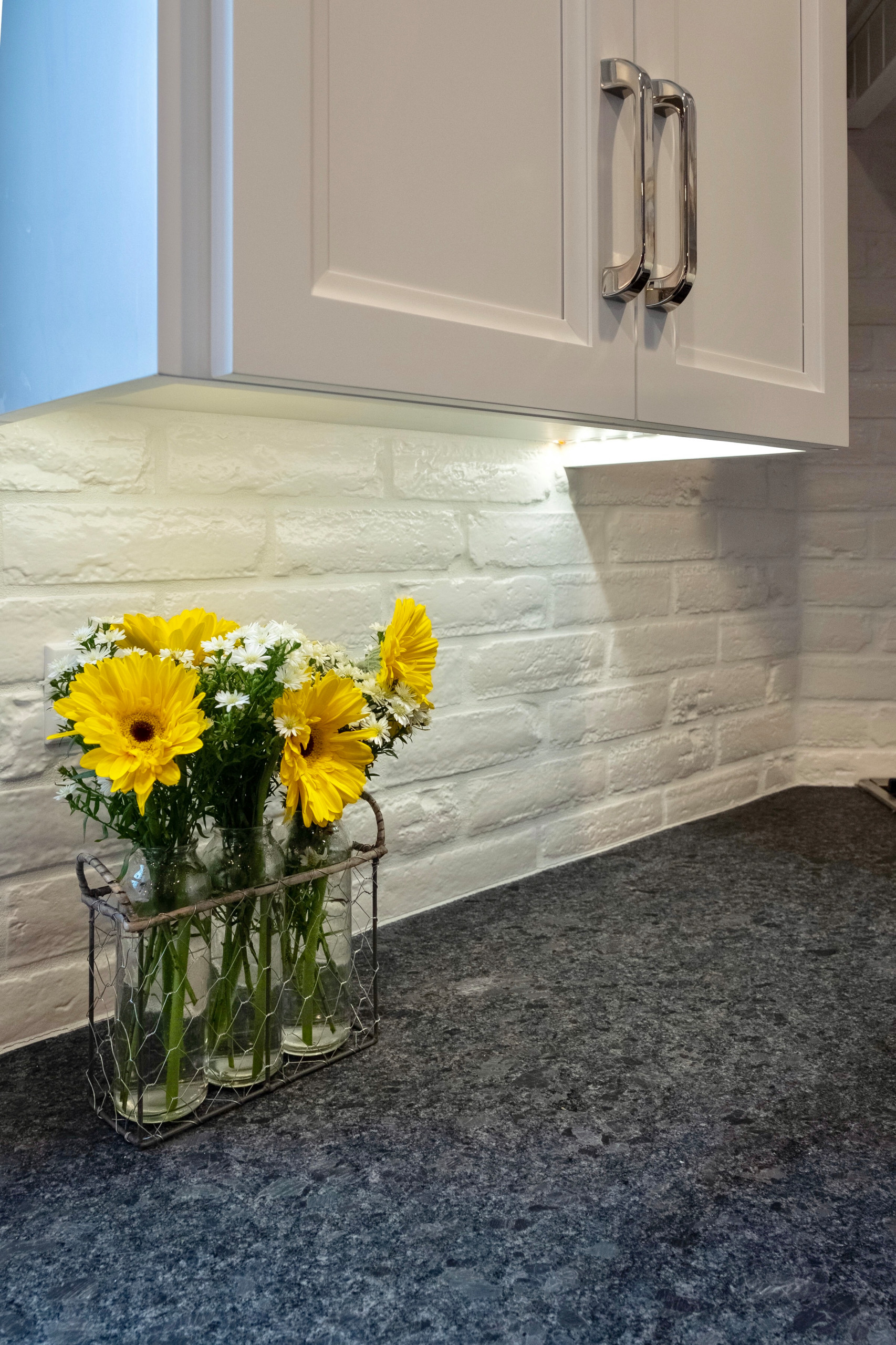 Farmhouse Kitchen, Home Bar and Mudroom