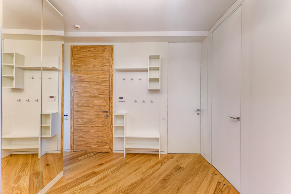 Дизайн интерьера холла в современном стиле ЖК Стокгольм