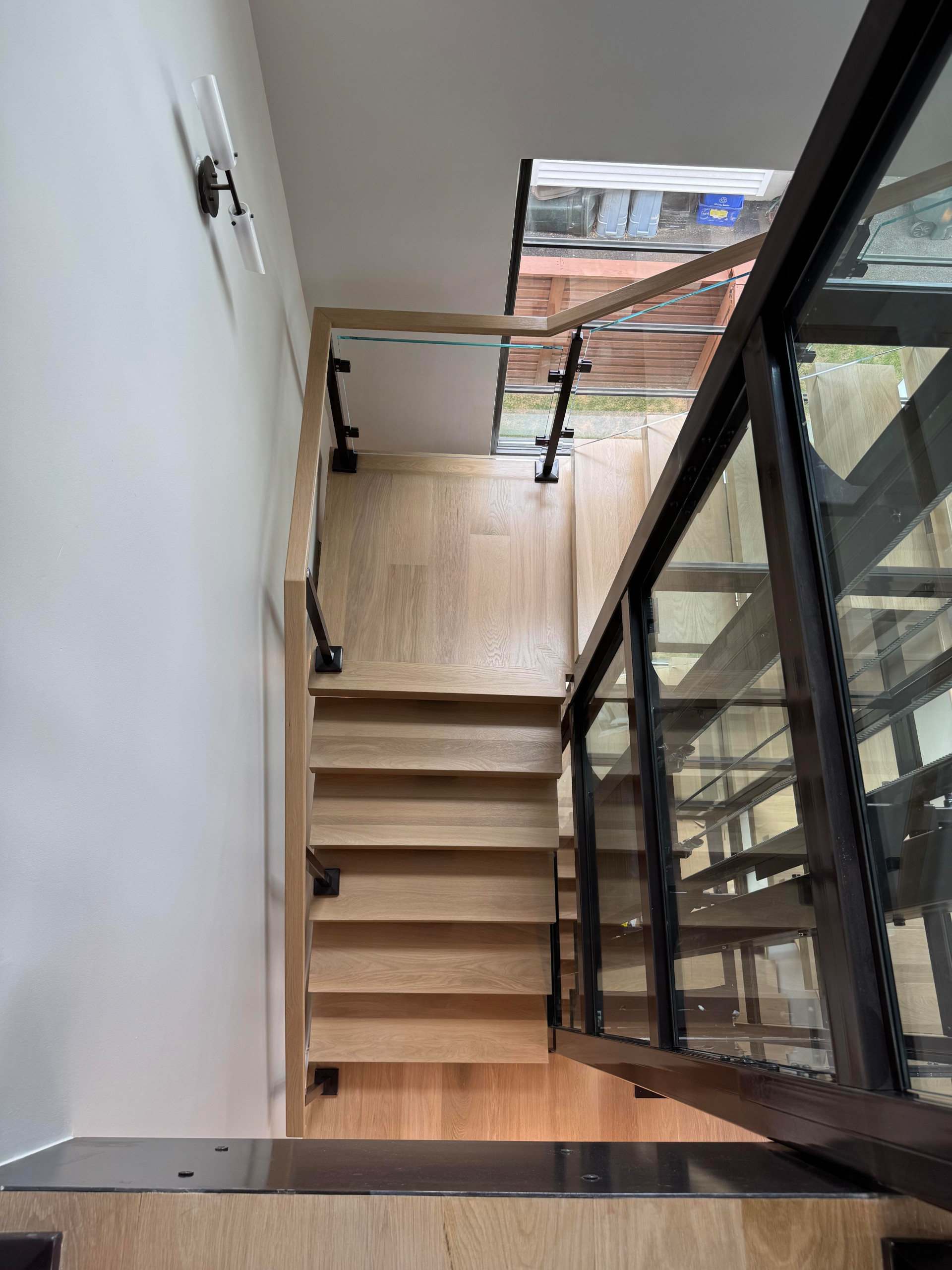 136_Modern Mono-Beam Encircling Glass Elevator, Bethesda, MD 20814