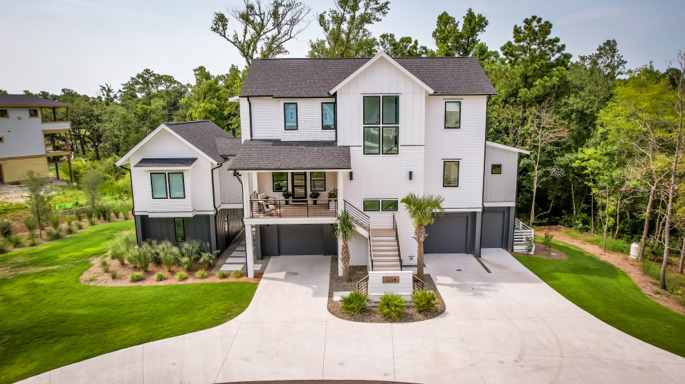 Home design - transitional home design idea