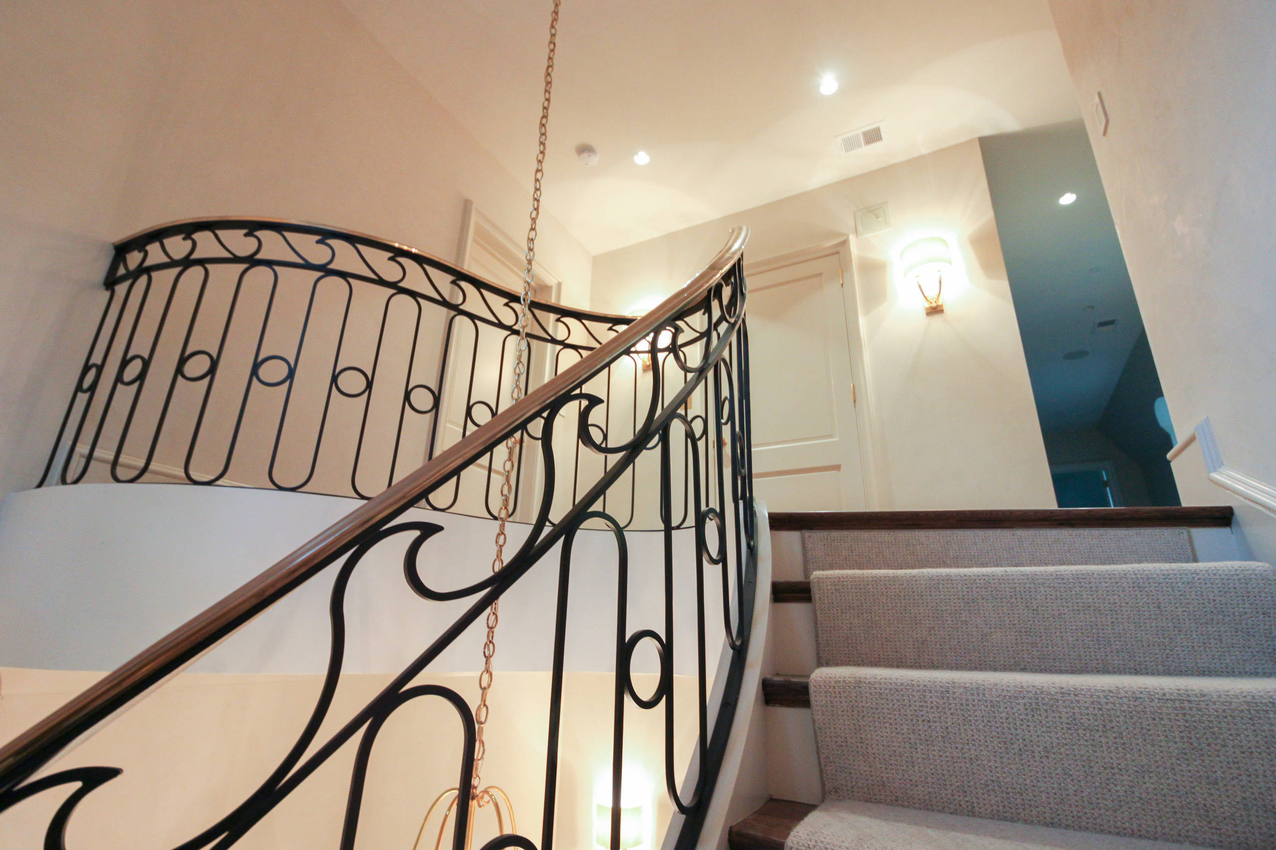 61_Sculptural/Elliptical Staircase in Washington, DC 20008