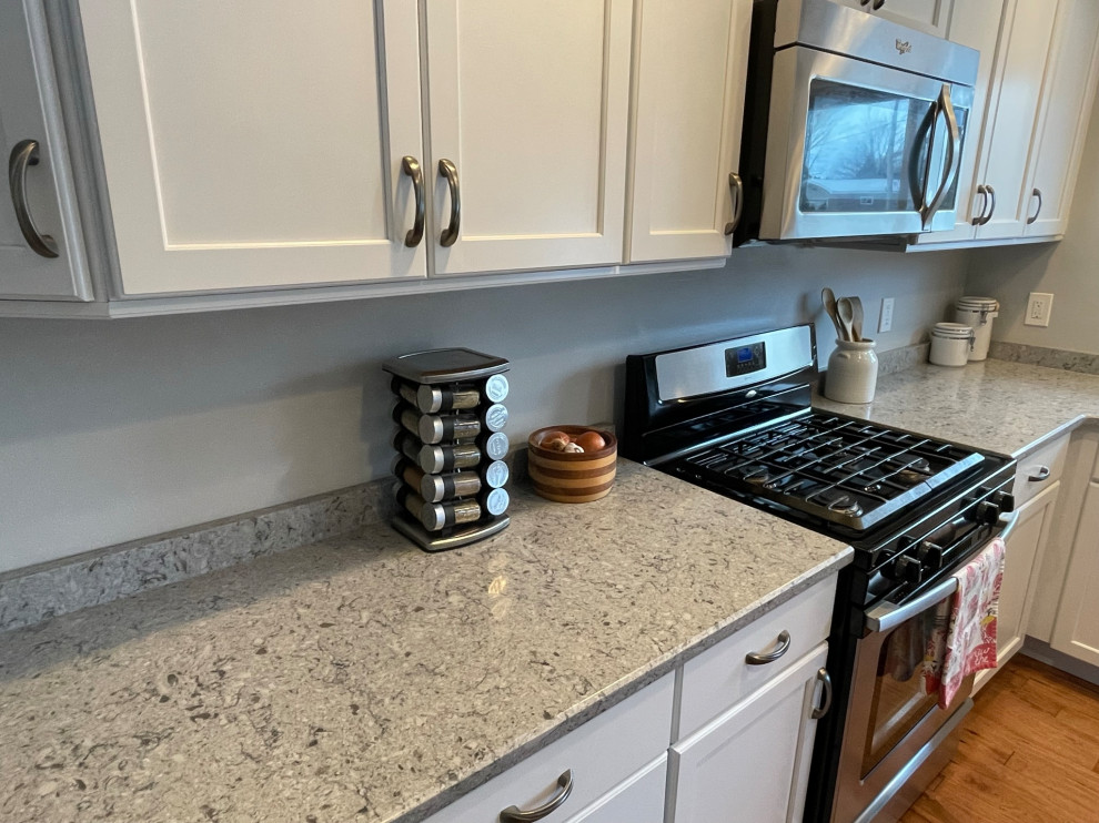 Hi Crest2 Kitchen Detroit by Motor City Granite & Houzz