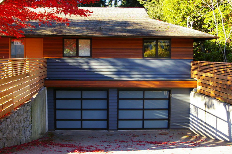 Design ideas for a modern exterior in Vancouver.