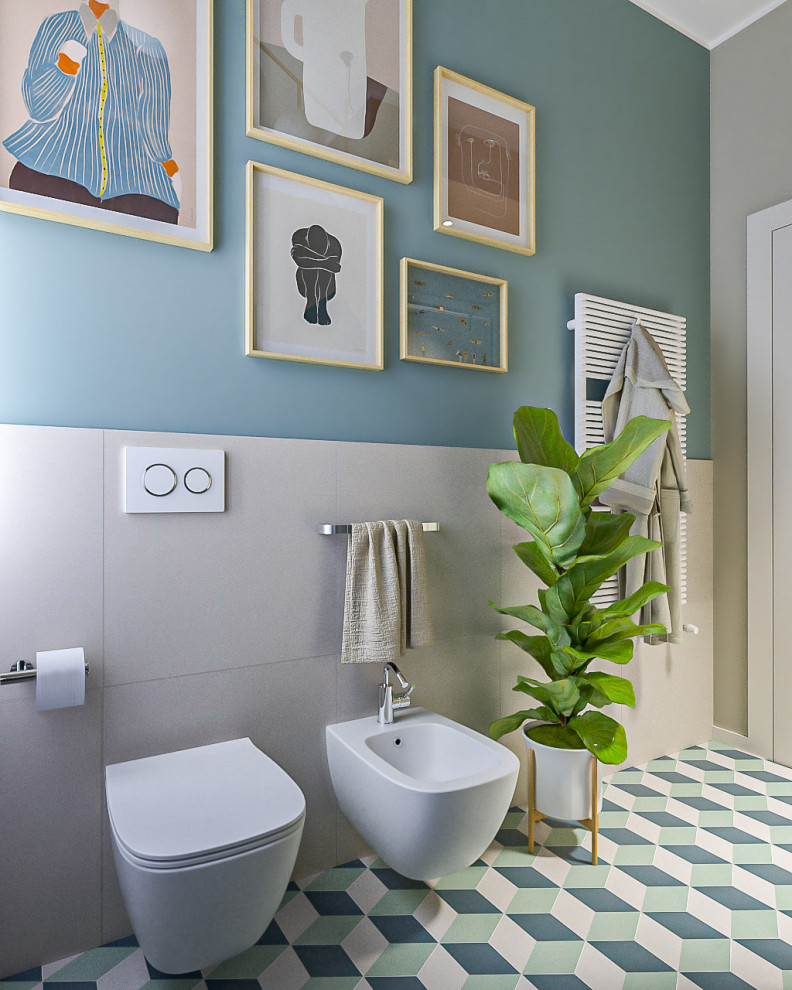 Inspiration för mellanstora moderna badrum med dusch, med släta luckor, gröna skåp, en dusch i en alkov, en toalettstol med separat cisternkåpa, beige kakel, porslinskakel, flerfärgade väggar, cementgolv, ett fristående handfat, träbänkskiva, flerfärgat golv och dusch med gångjärnsdörr
