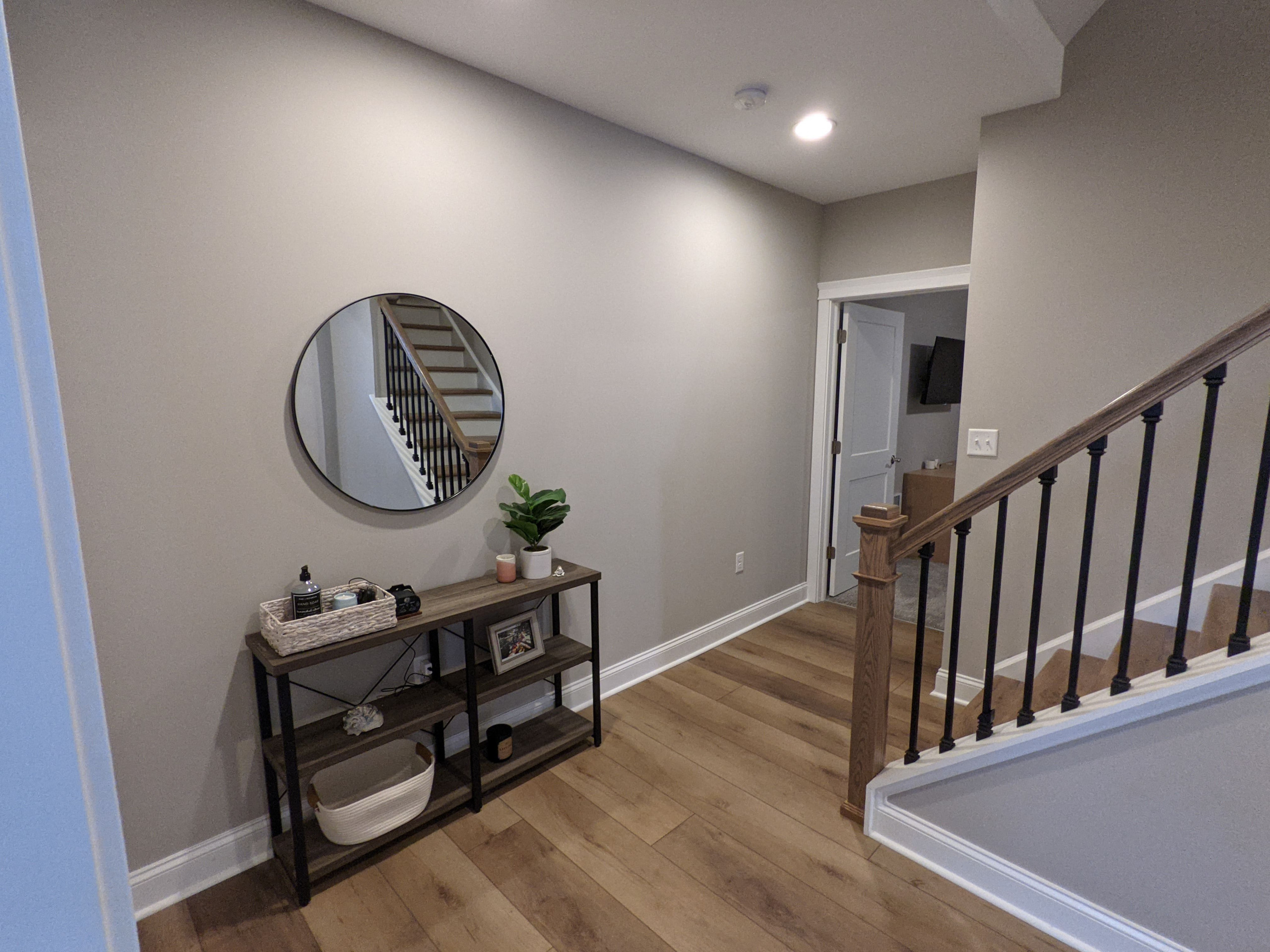 Harrisburg, PA Full Basement