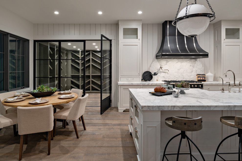 Kitchen - transitional kitchen idea in Phoenix