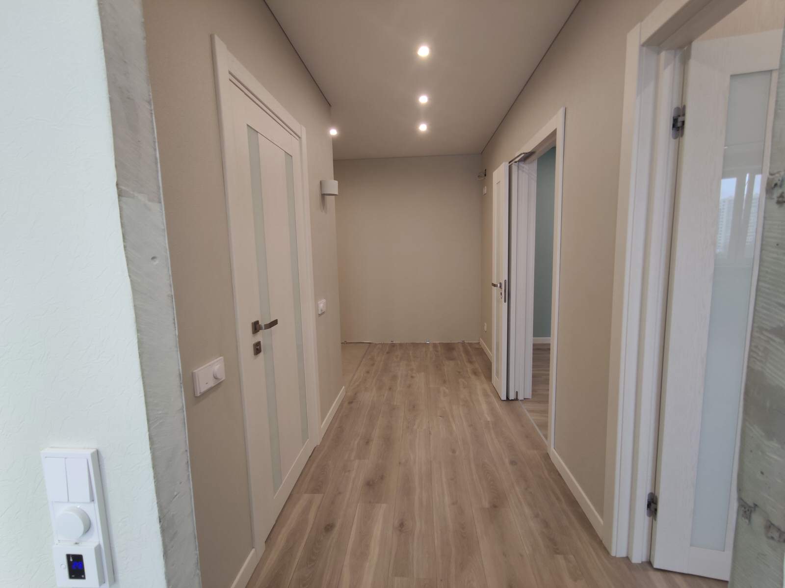 Просторный коридор