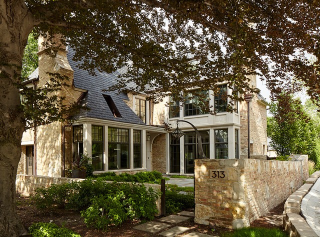 Hickory & Washington contemporain-facade