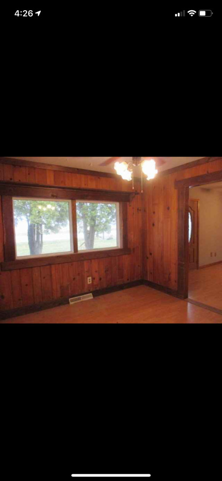 Inspiration for a transitional home design remodel in Chicago