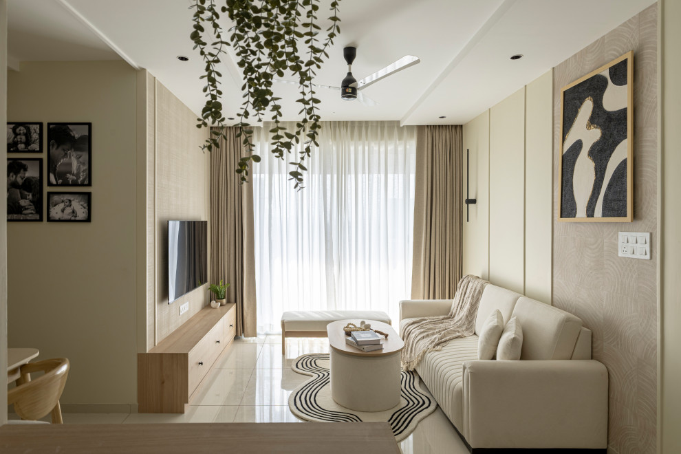Contemporary living room in Pune.