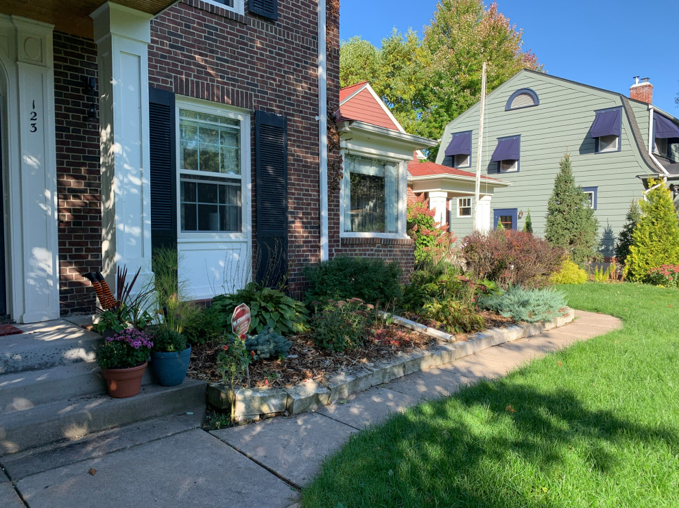 St. Paul Brick House Gardens