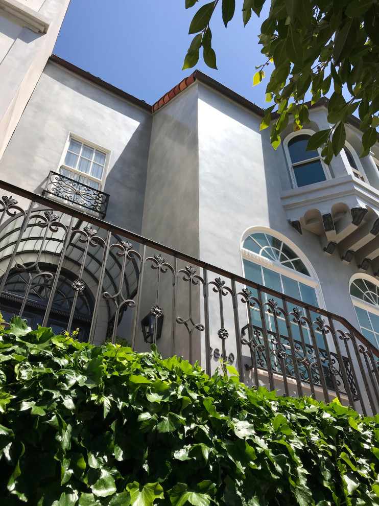 exterior plaster & paint