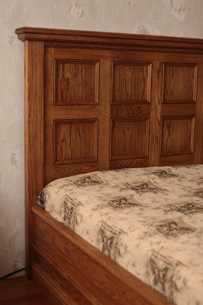 Дубовая кровать