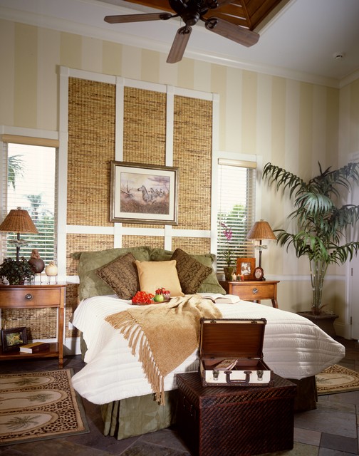 Key Largo Model - Marco Island tropical-bedroom