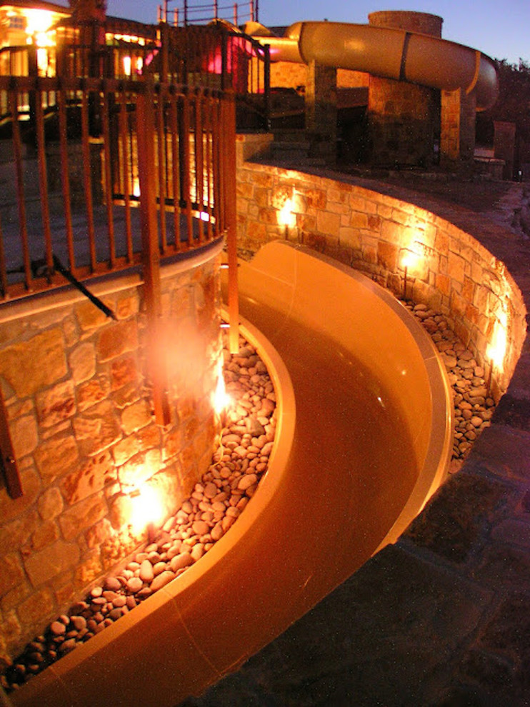 Inspiration for an infinity pool fountain remodel in Austin