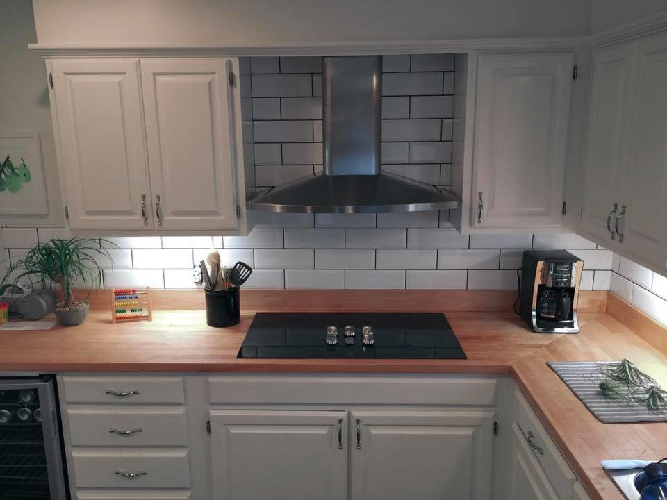 Kitchen - transitional kitchen idea