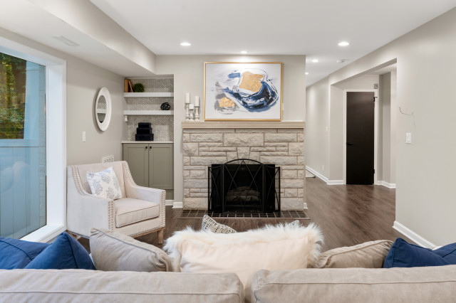 Warm Modernized Cape Cod living-room