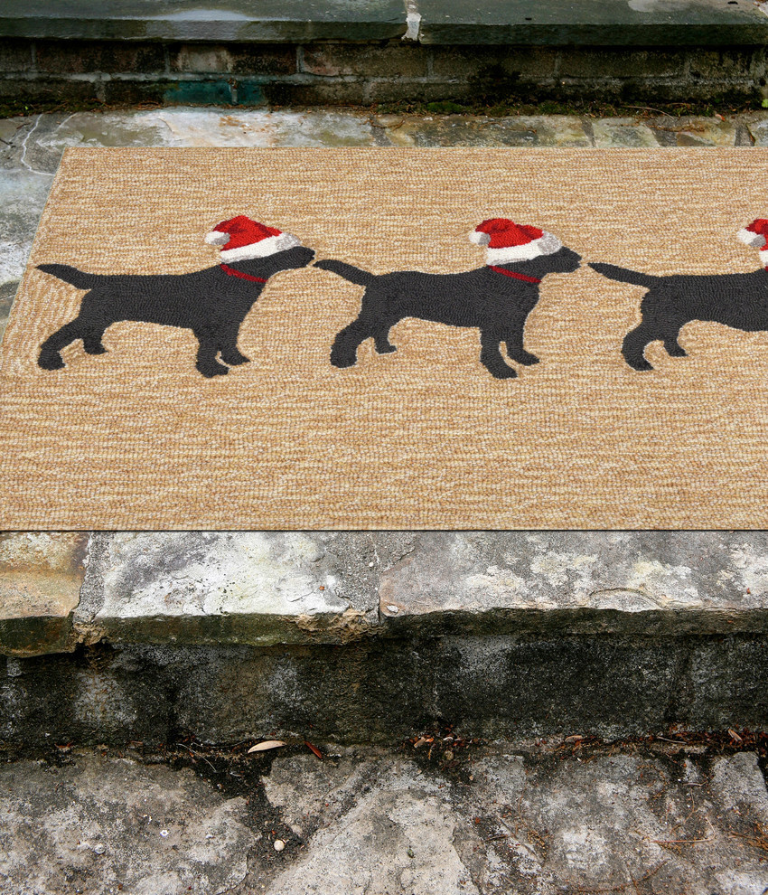 3 Dogs Christmas 1857/12 Christmas Outdoor Rug, Black, Red, 1'8"x2'6"