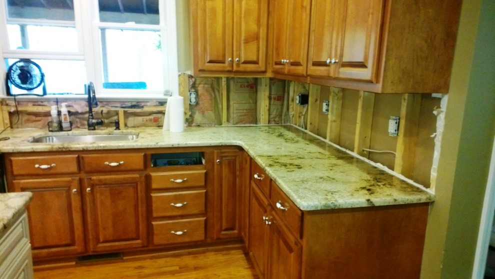 SIENNA BEIGE Granite on Medium colored wood cabinets 4 9 ...