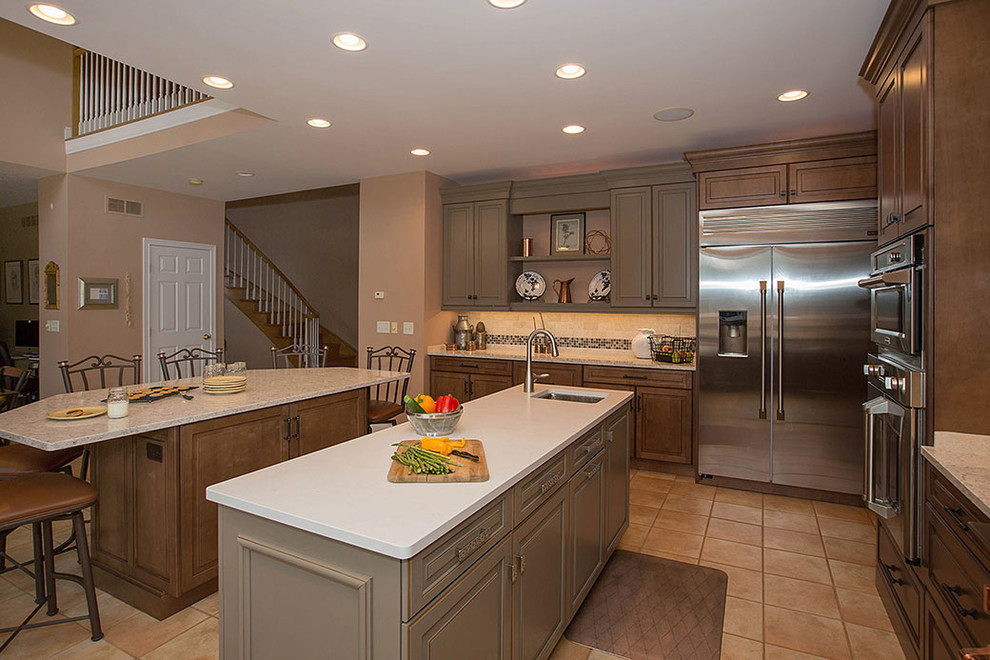 Kitchen - kitchen idea in Cincinnati