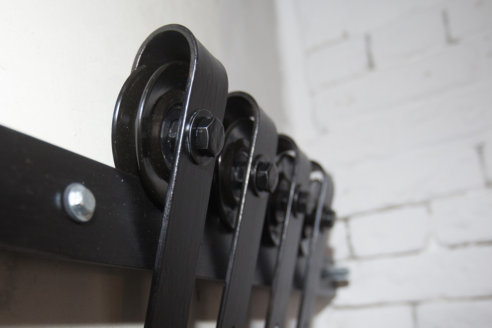 Две амбарные двери в  Новых Черемушках