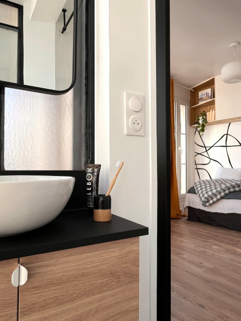 R&eacute;novation compl&egrave;te d'un Studio nordico-cuarto-de-bano