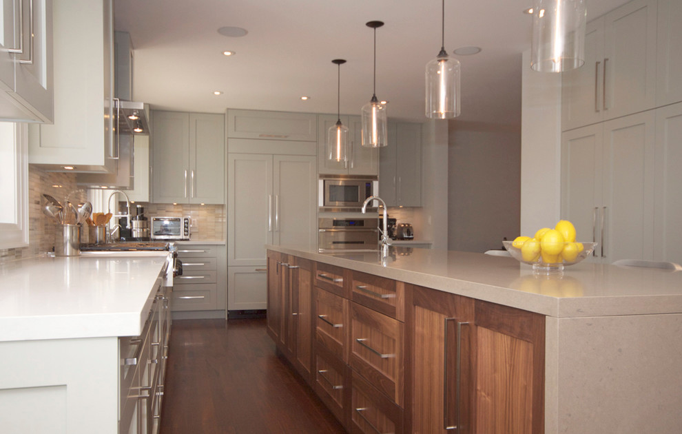 Inspiration for a transitional kitchen remodel in Austin