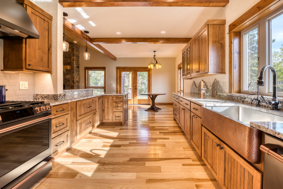 Kitchen - rustic kitchen idea