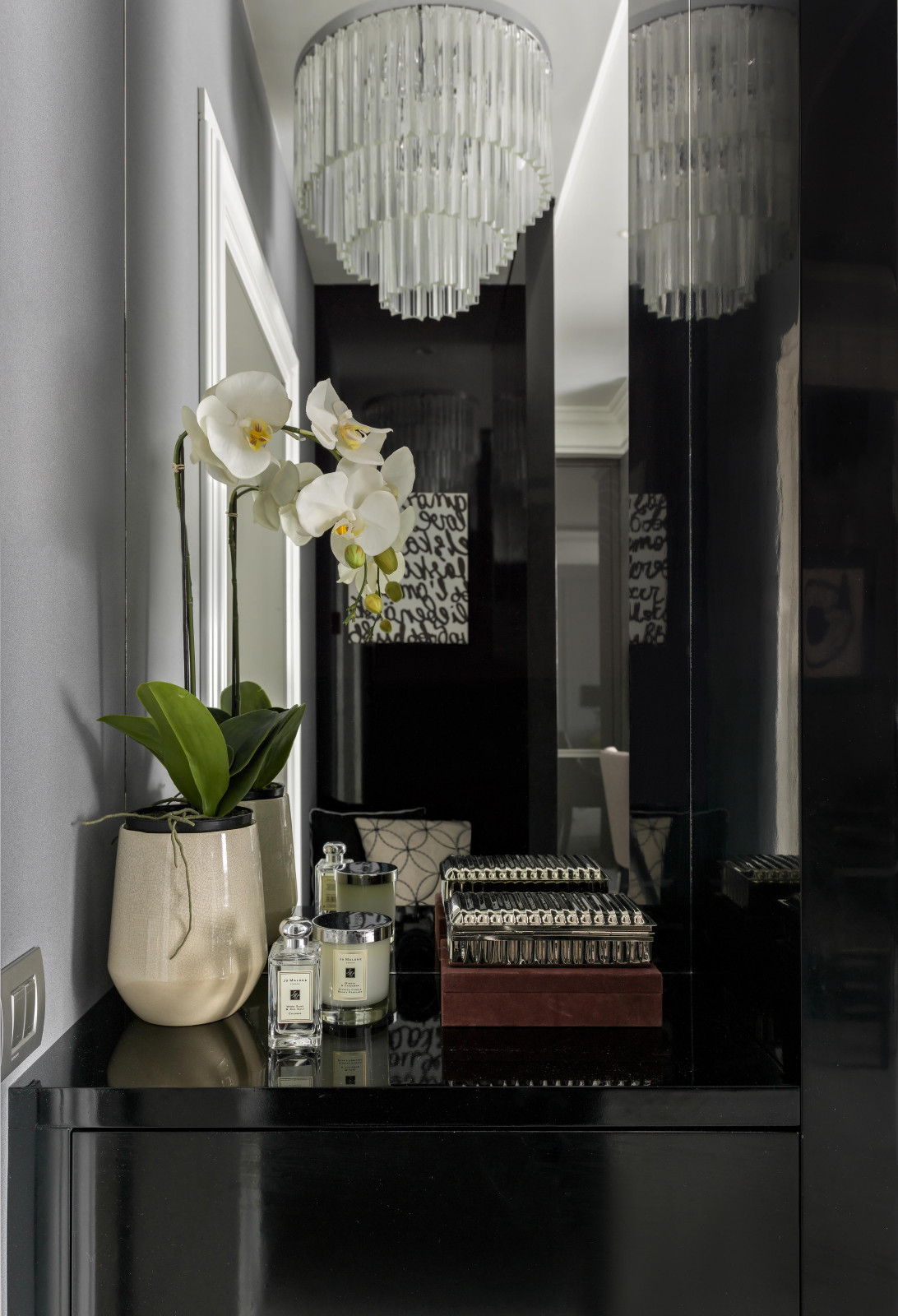 Оттенки Серого