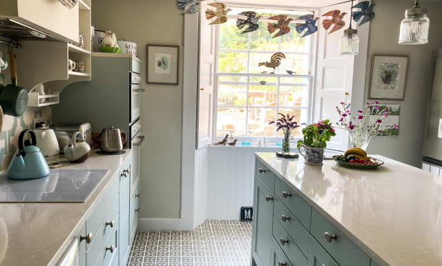 French Chic Kitchen shabby-chic-style-kitchen