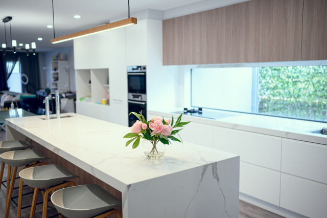 Vermont Kitchen Bathroom Complete Fit-in contemporaneo-cucina
