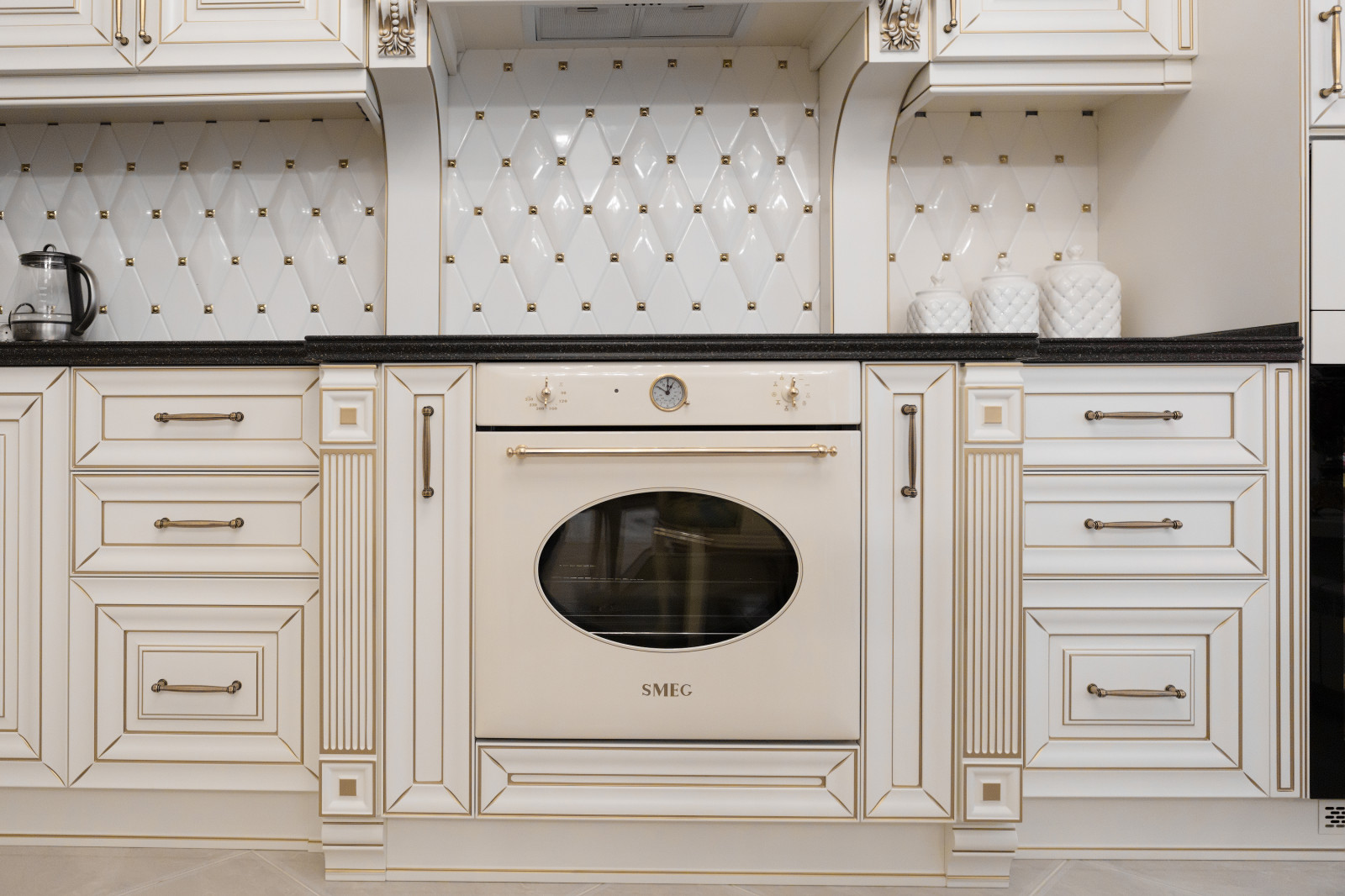 Дом с дворцовой роскошью.