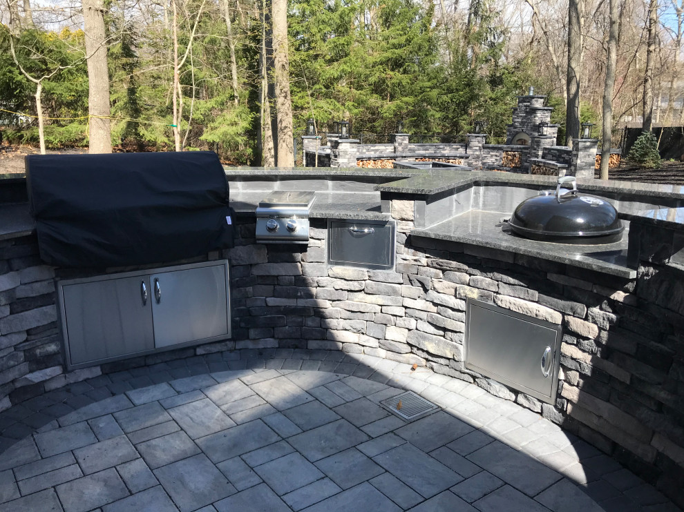 Out Door Kitchens