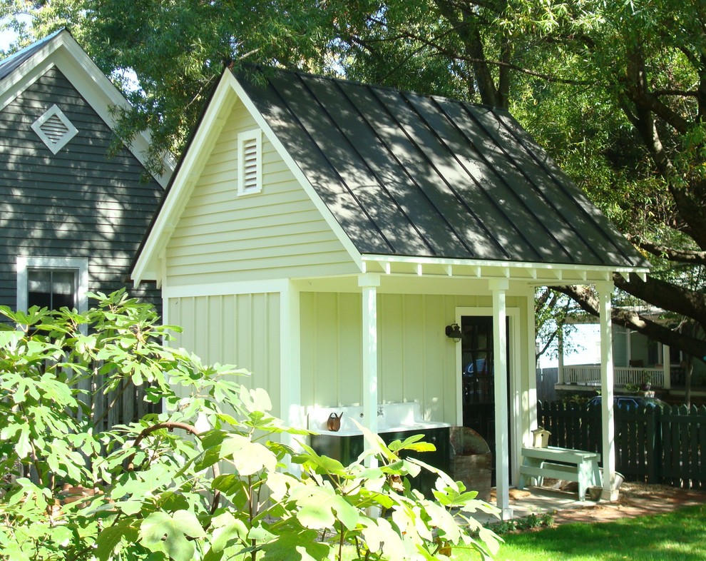 Photo of a traditional detached shed and granny flat in Raleigh.