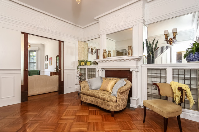 901 Saint Marks Ave classique-salon