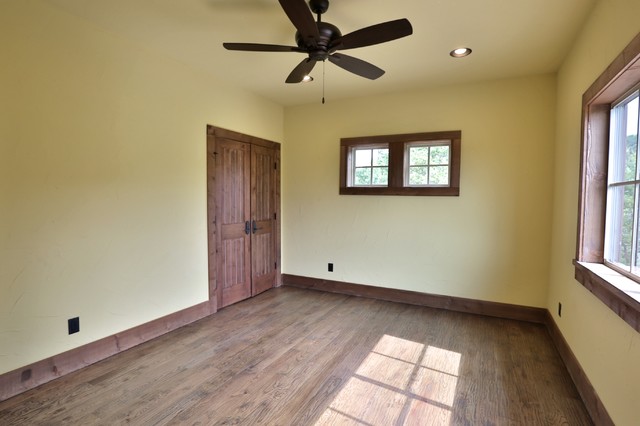 Summers, Arkansas country-bedroom