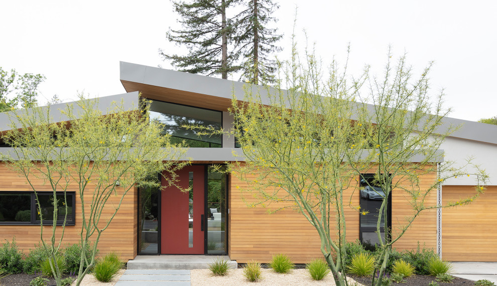 Inspiration for a mid-century modern home design remodel in San Francisco