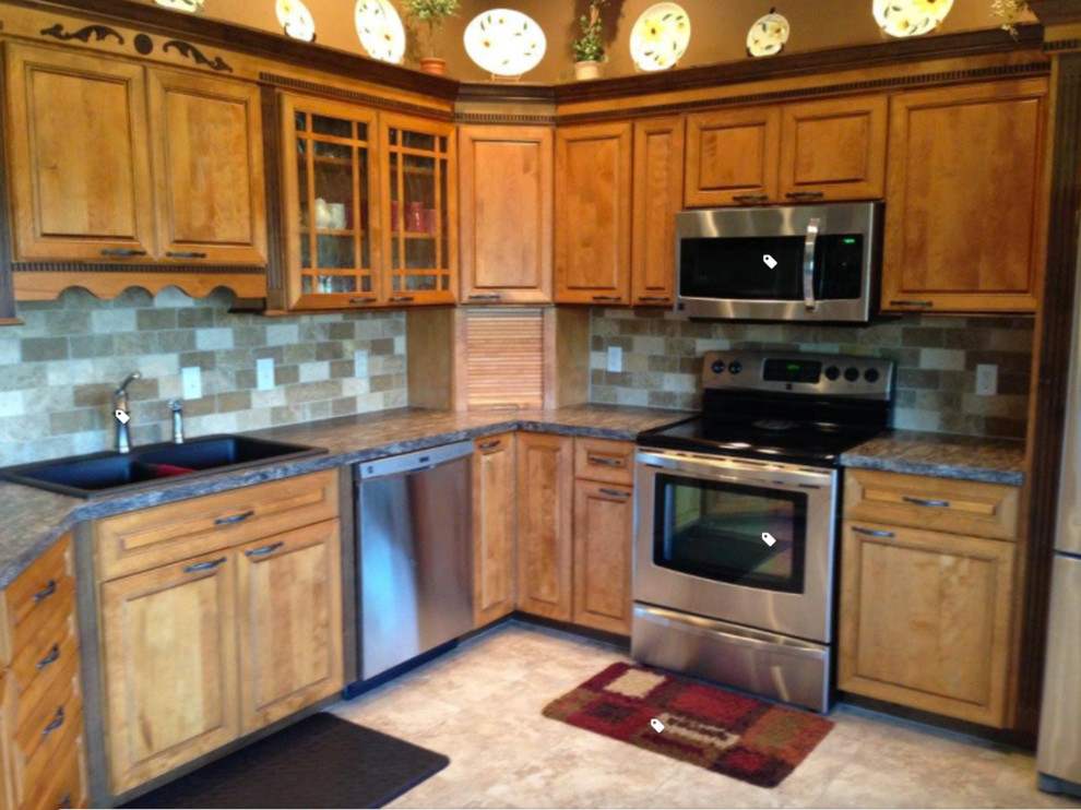 Kitchen - kitchen idea in Denver