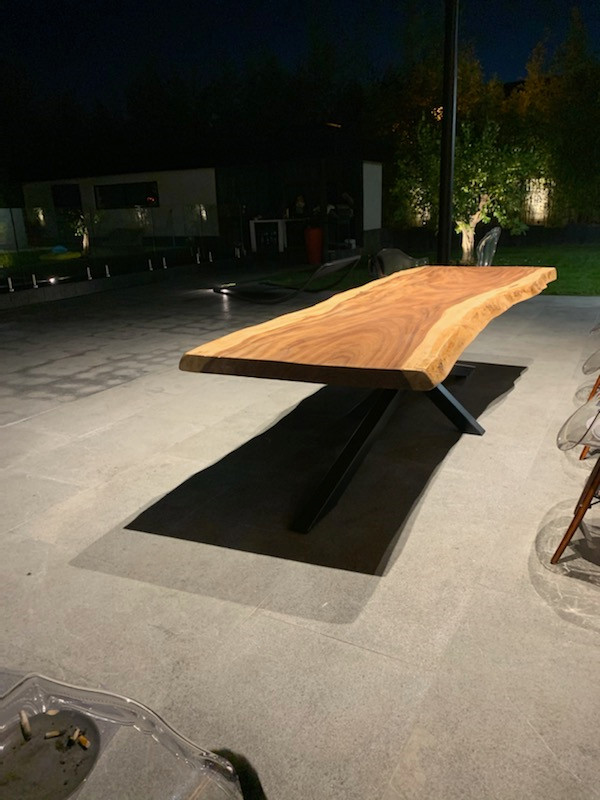 Table  avec pied acier "Mikado"