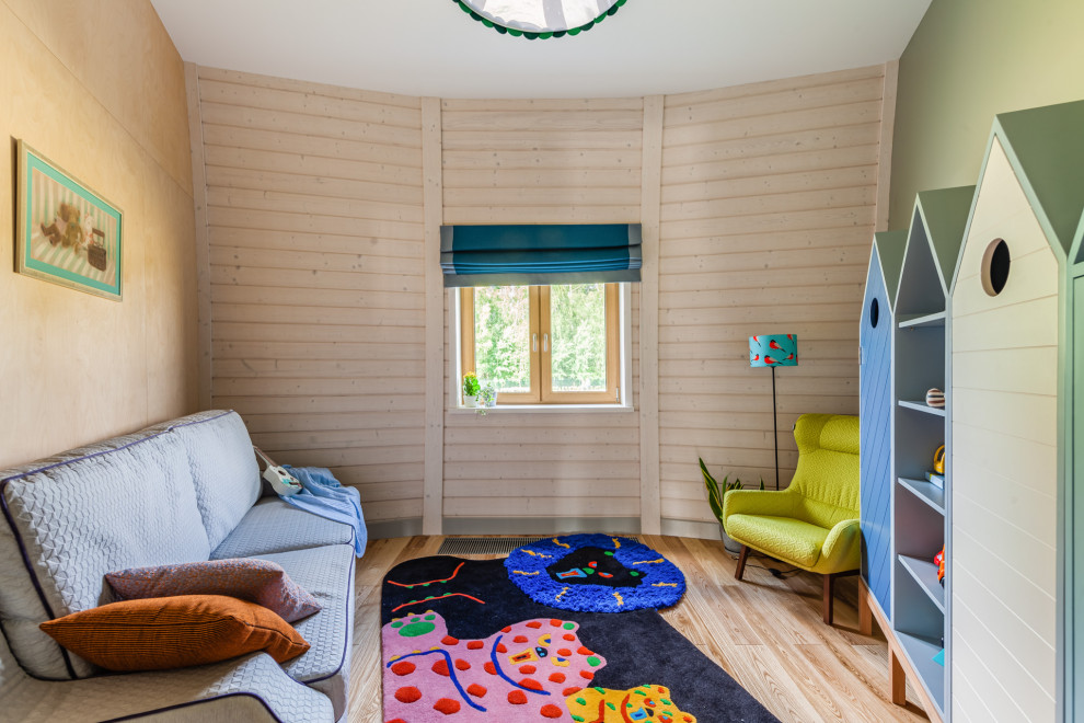 Купольный дом у воды