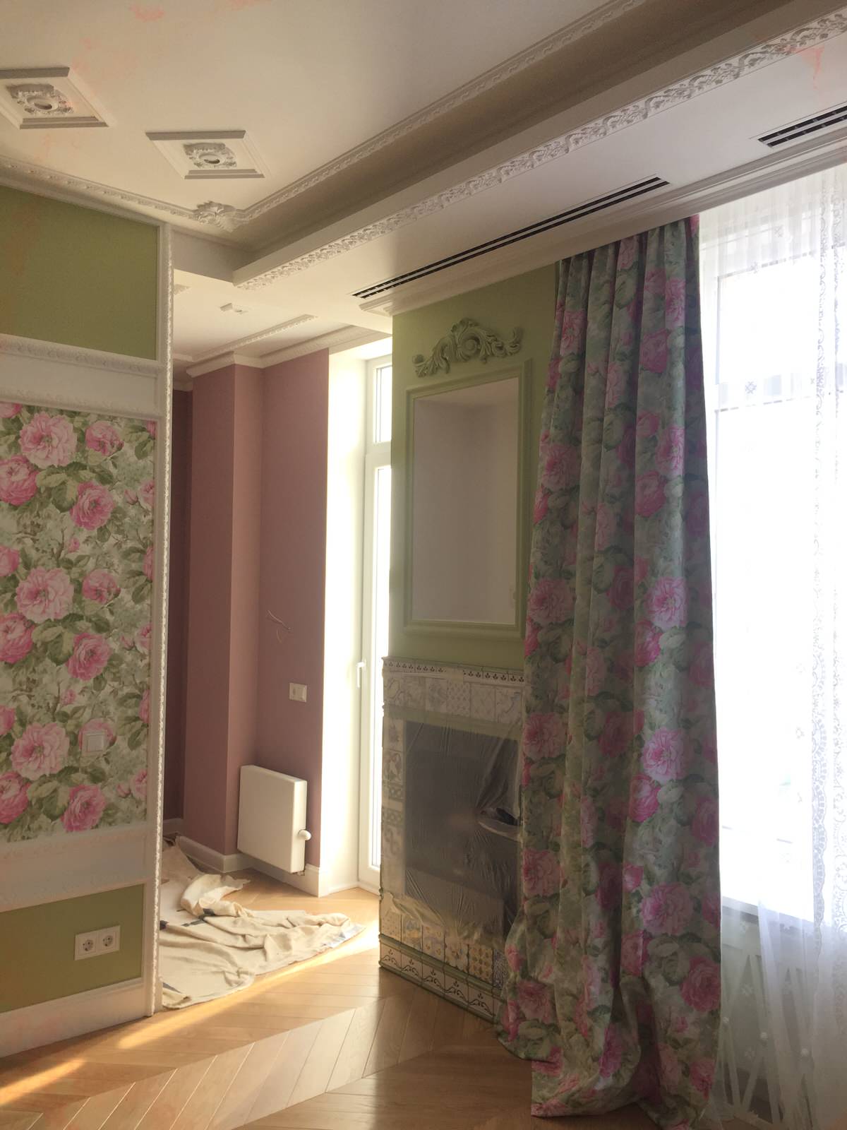 квартира в французском стиле в процессе декорирования