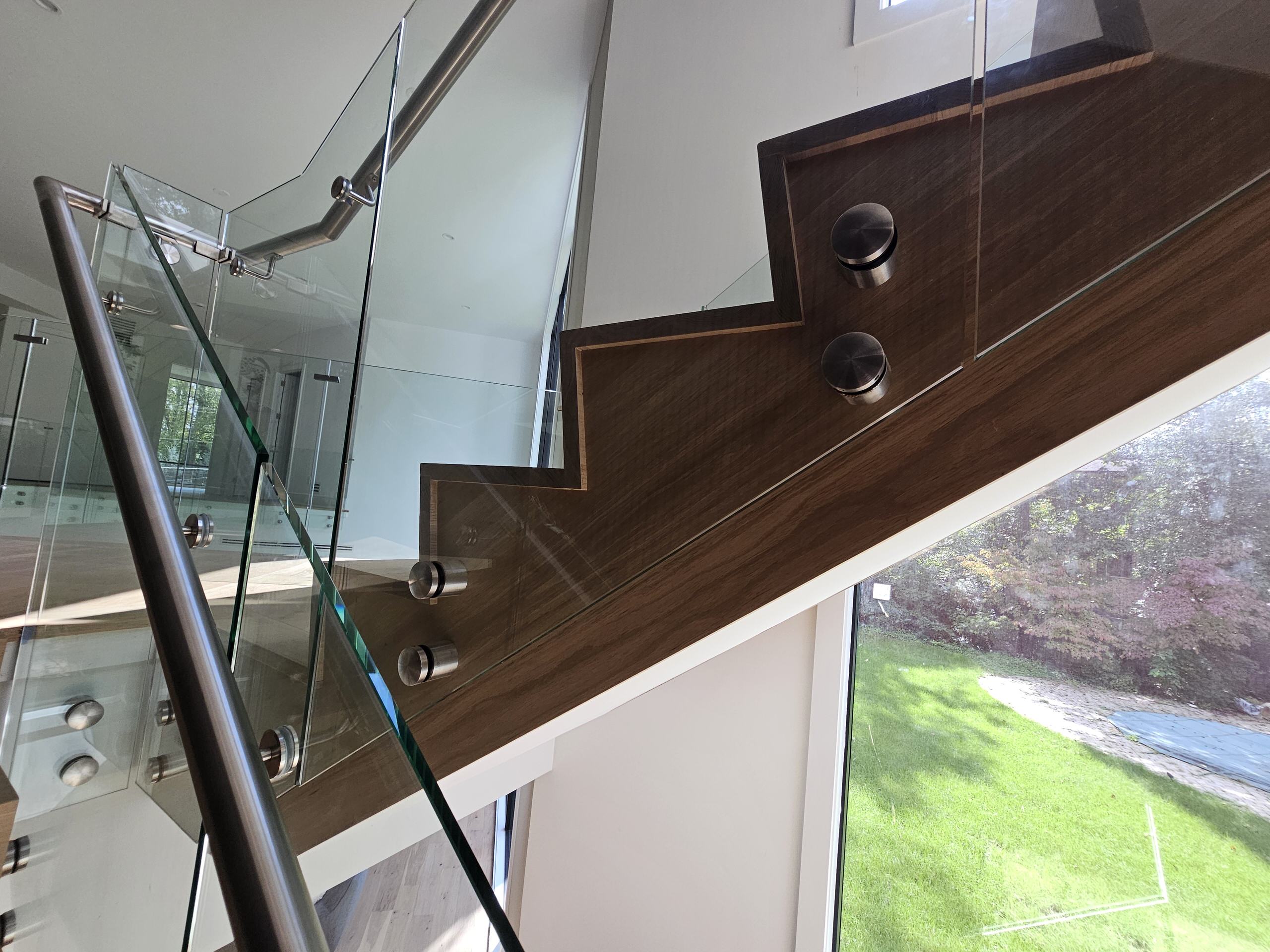 129_White Oak Slanted Riser Modern Stair, Mclean, VA 22102