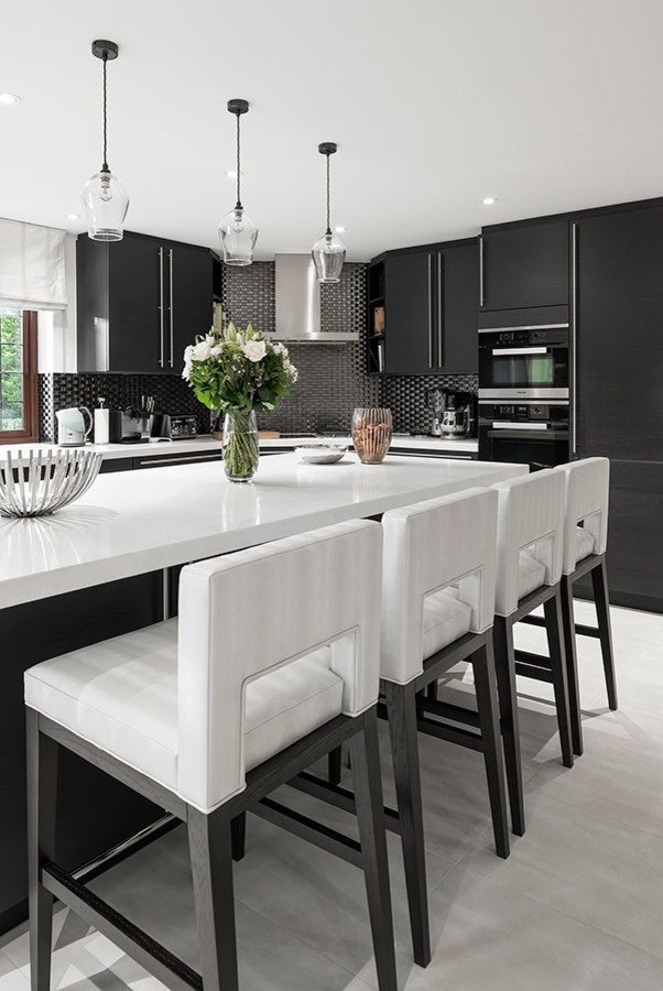 Inspiration for a contemporary kitchen in Berkshire.