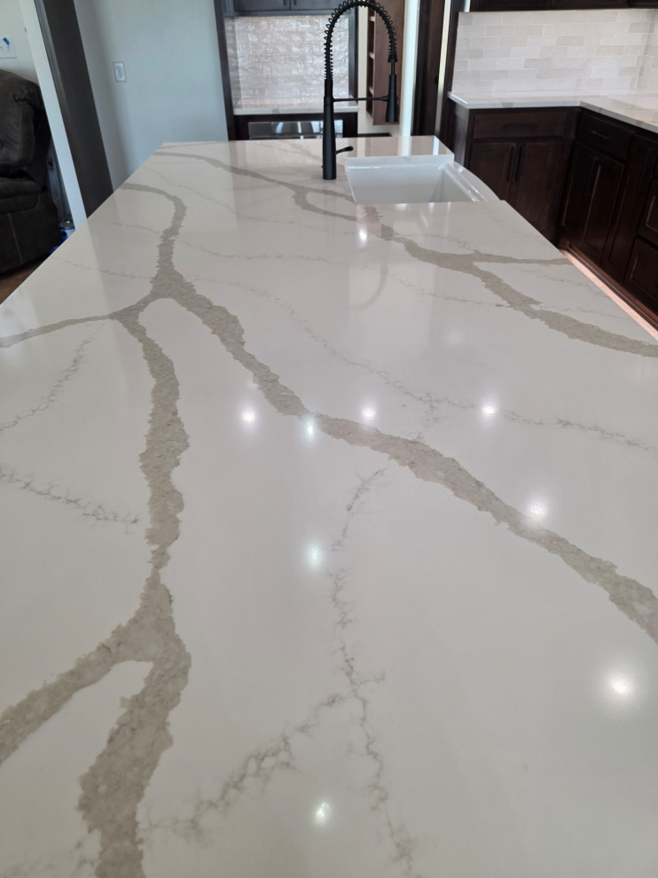 Stunning patterns in the countertops