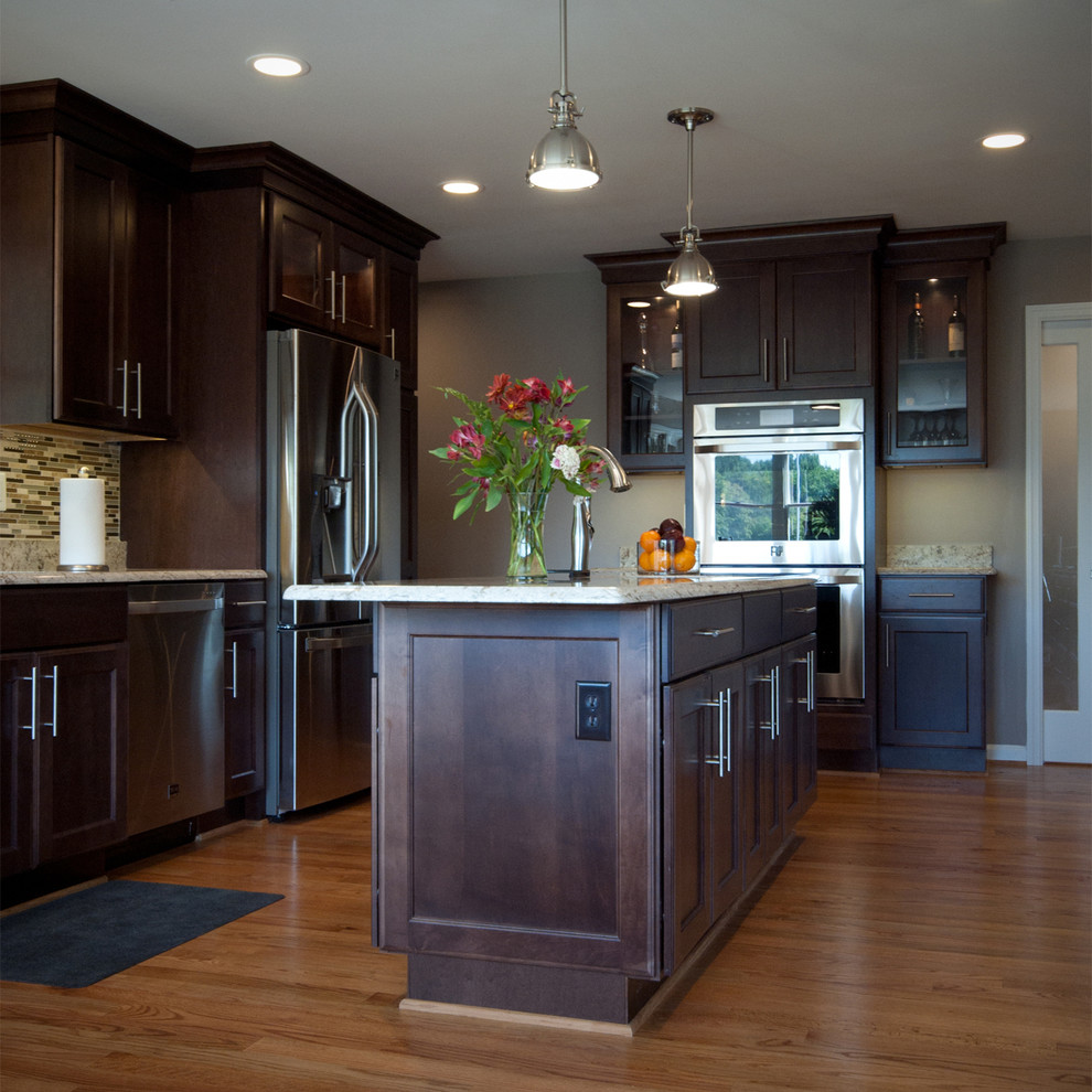 Kitchen - transitional kitchen idea in Baltimore