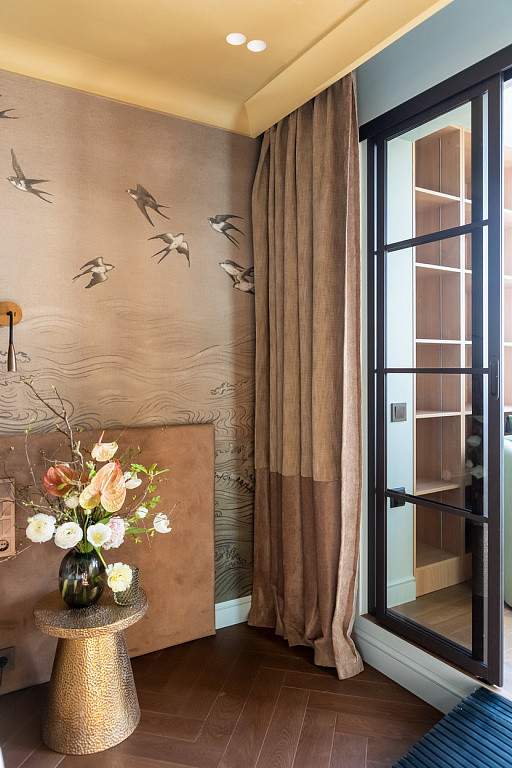 Спальня с ласточками