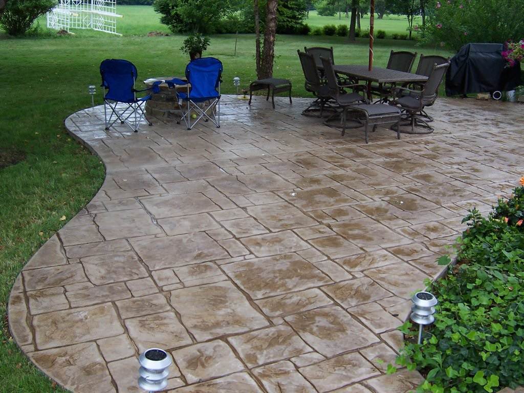 Chesterfield, Missouri stamped concrete back patio